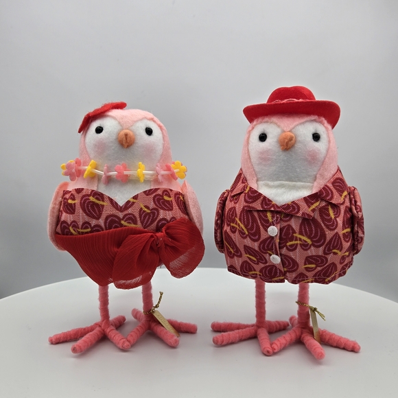 Target Spritz Birds Valentines Day 2020 Yucca & Fuchsia Feathery Friends - Picture 1 of 9